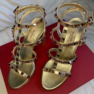 NWT Valentino Garavani Block Heel Sandal